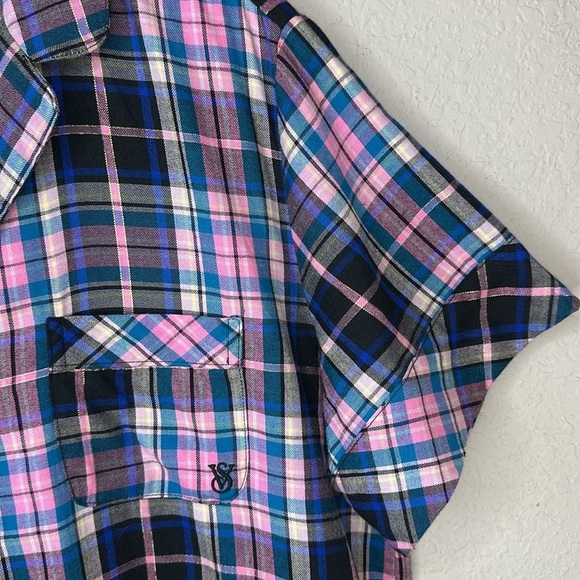 NWT Victoria's Secret Flannel Button Down Shirt and Shorts Pajama Set Size M - Picture 4 of 16